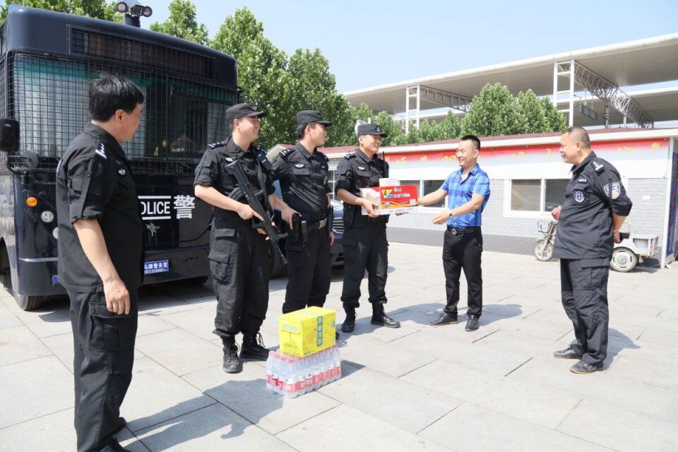 1528697417951495.jpg 2.jpg